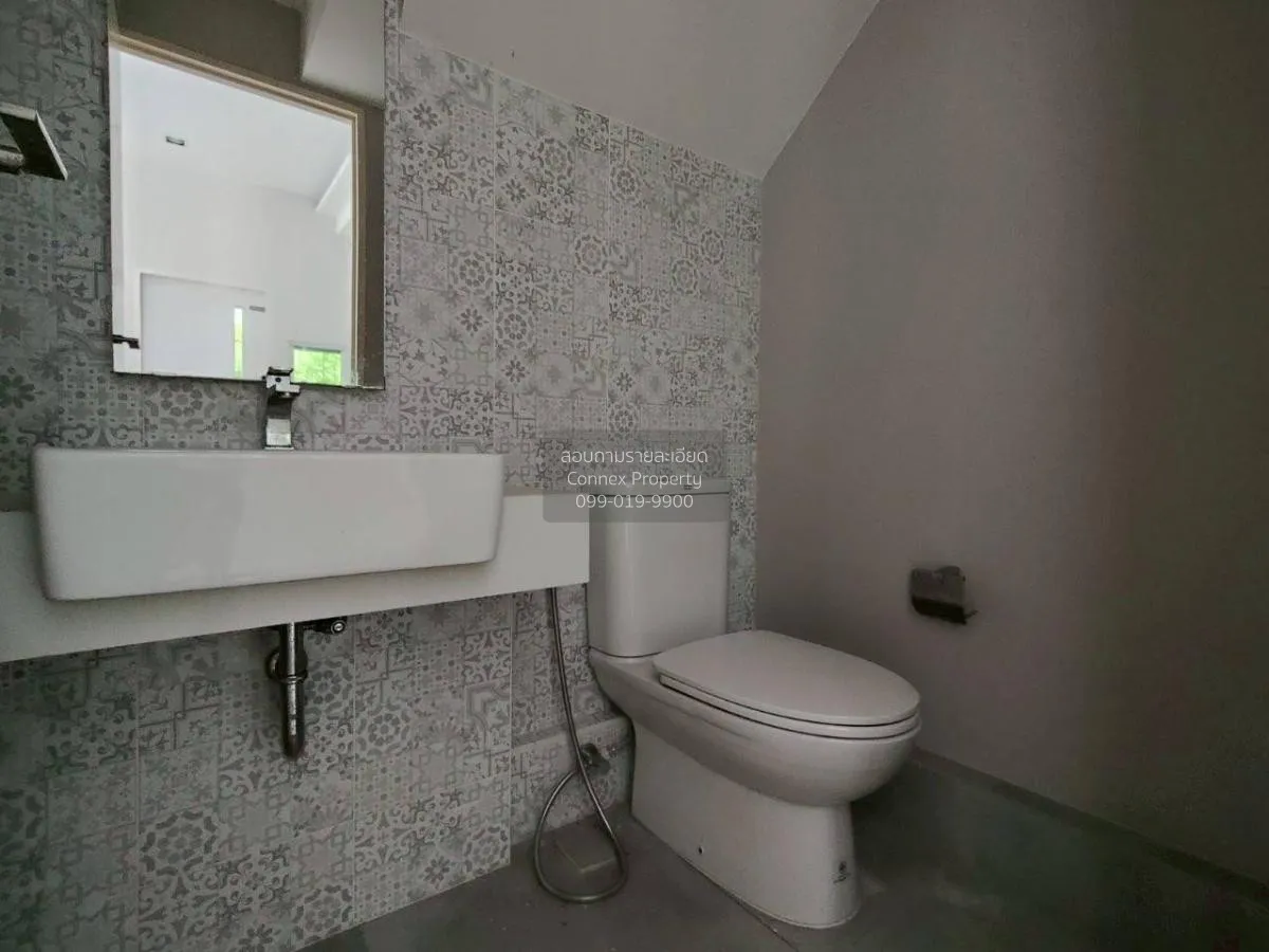 For Sale Townhouse/Townhome  , Indy 2 Srinakarin , Bang Mueang , 