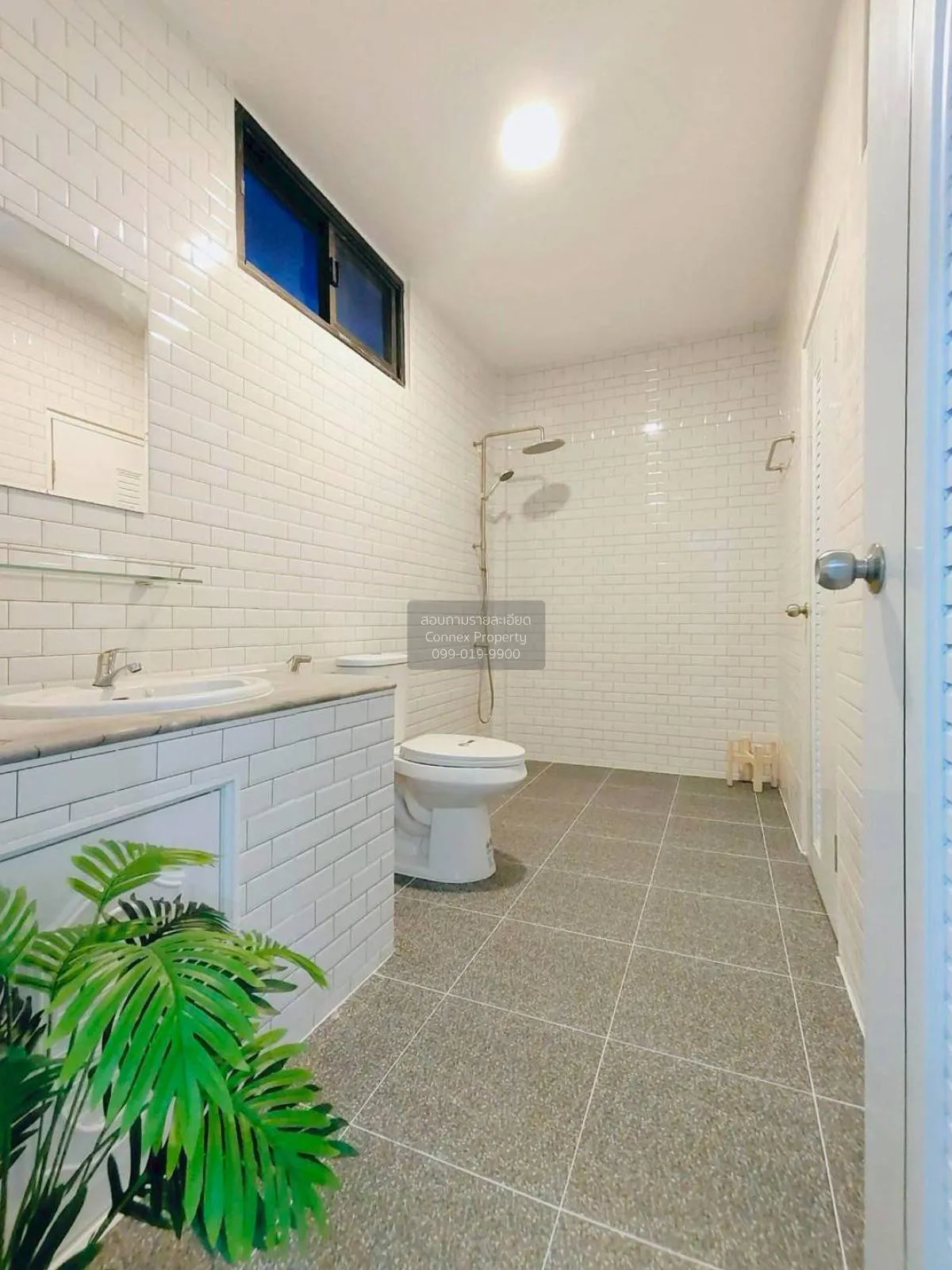 ขายทาวน์เฮ้าส์/ทาวน์โฮม  บ้านฟ้ารังสิต คลอง 4 หน้ากว้าง รีโนเวทให