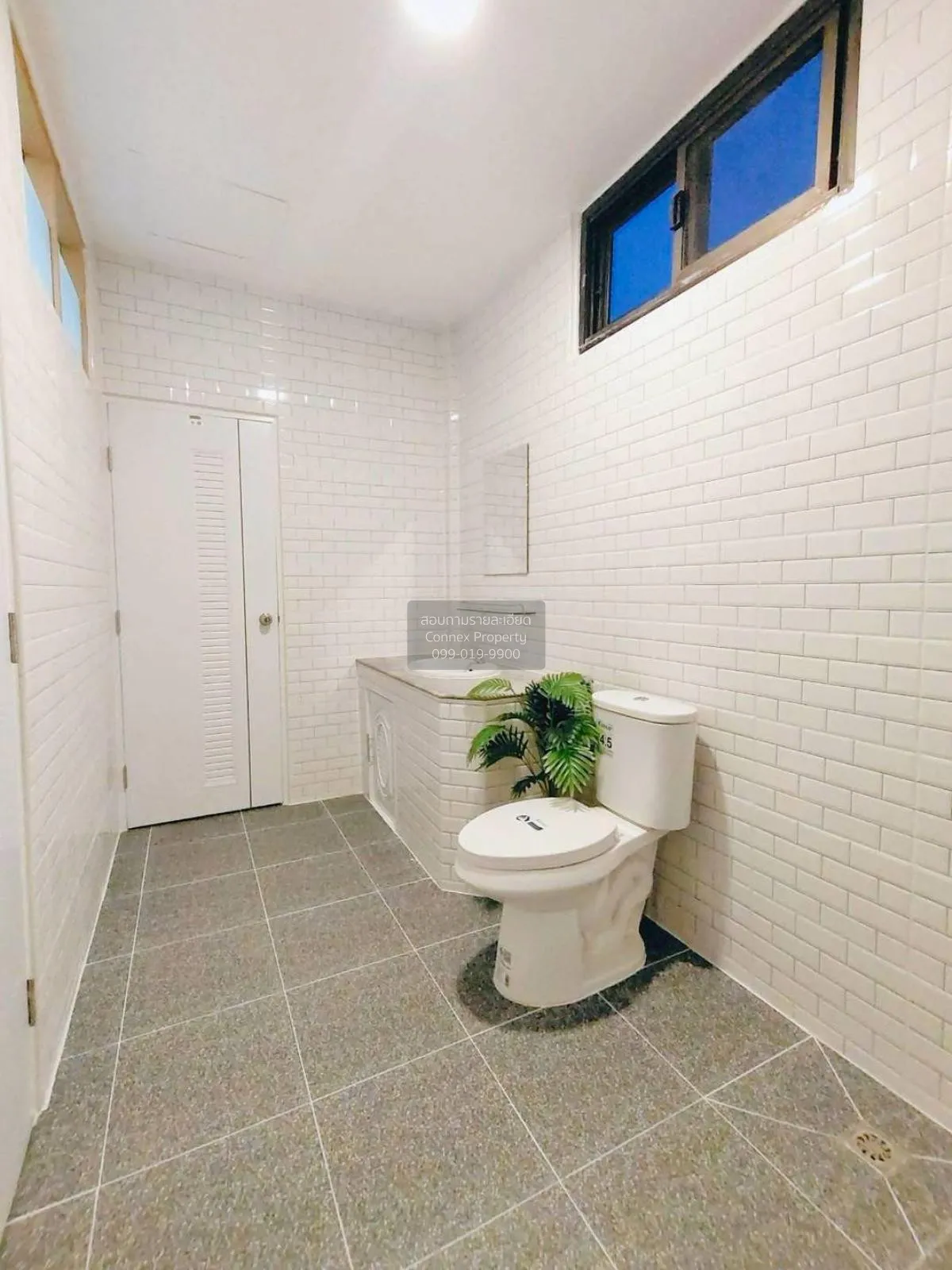 ขายทาวน์เฮ้าส์/ทาวน์โฮม  บ้านฟ้ารังสิต คลอง 4 หน้ากว้าง รีโนเวทให