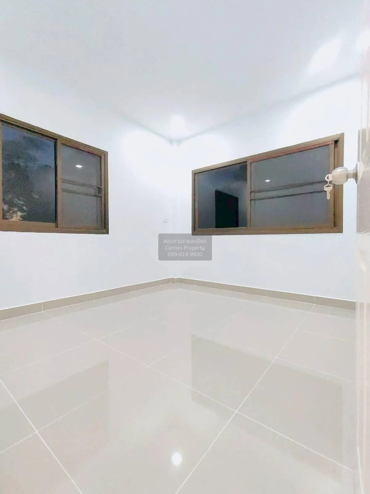 ขายทาวน์เฮ้าส์/ทาวน์โฮม  บ้านฟ้ารังสิต คลอง 4 หน้ากว้าง รีโนเวทให