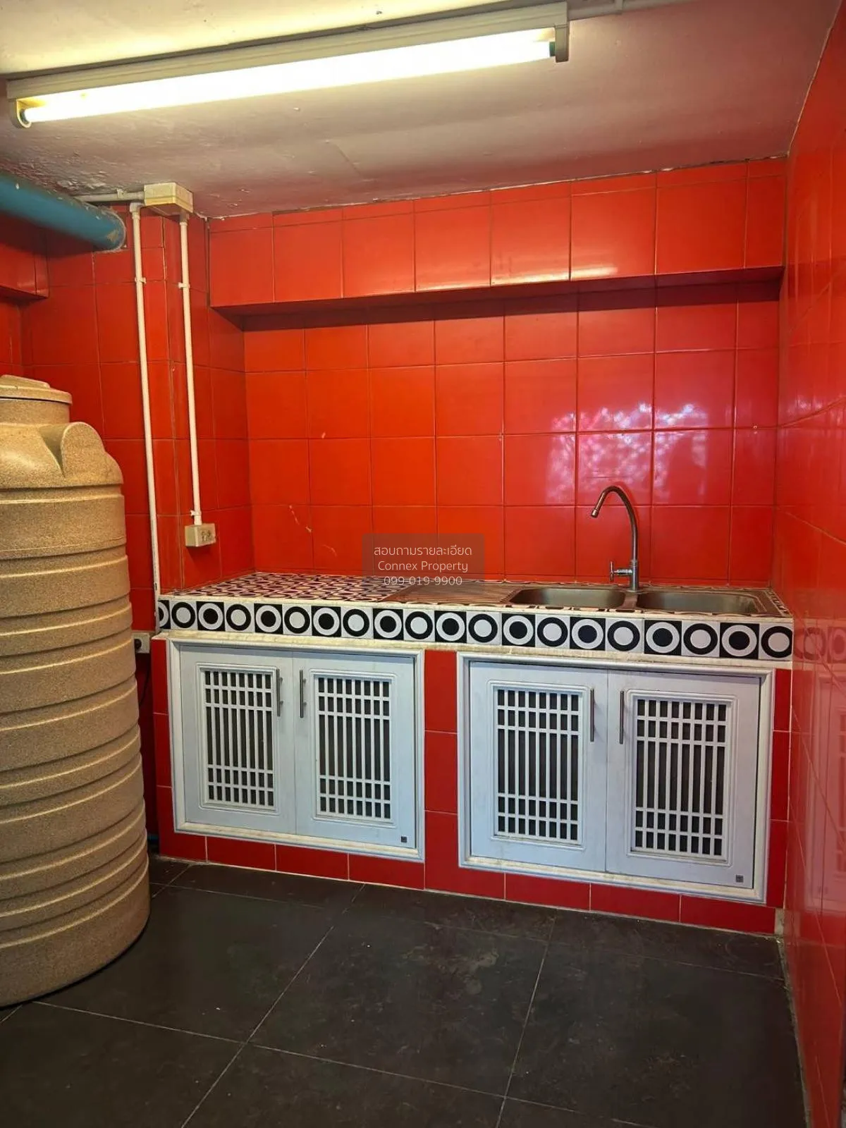 For Sale Townhouse/Townhome  , Yoocharoen Vibhavadi , wide fronta