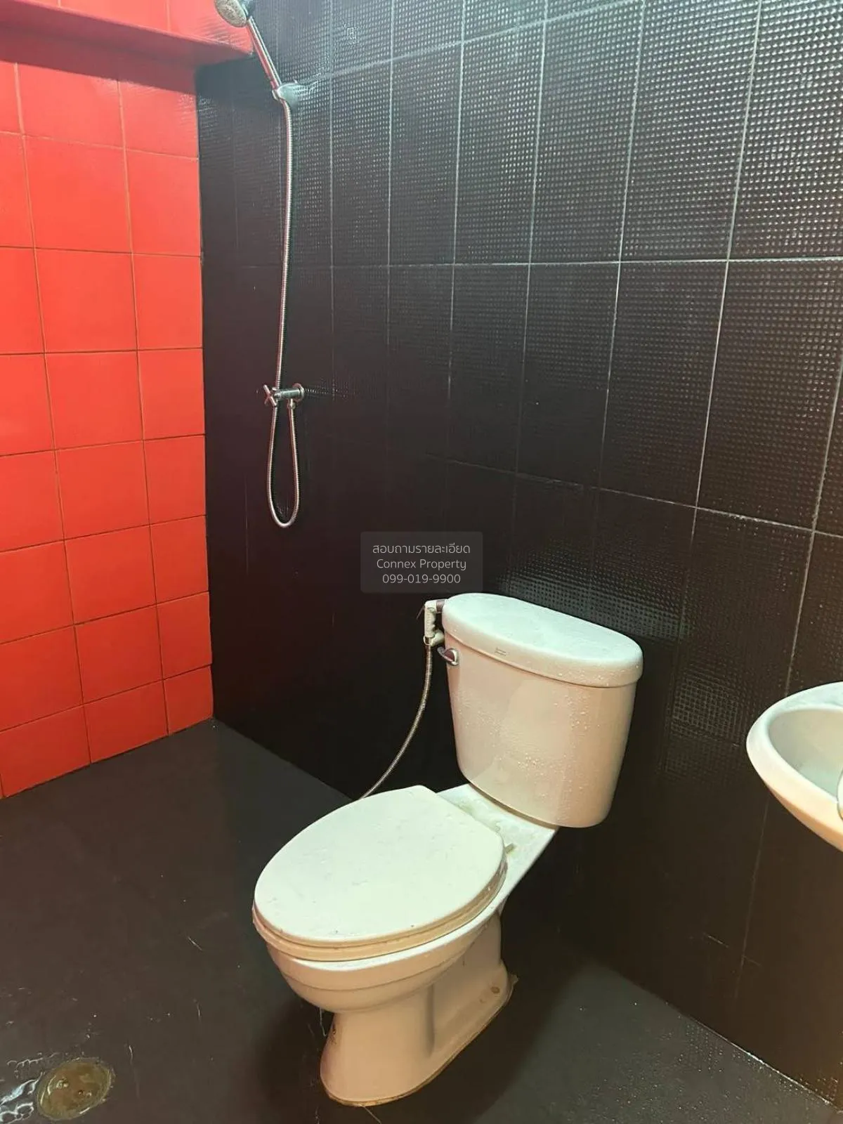 For Sale Townhouse/Townhome  , Yoocharoen Vibhavadi , wide fronta