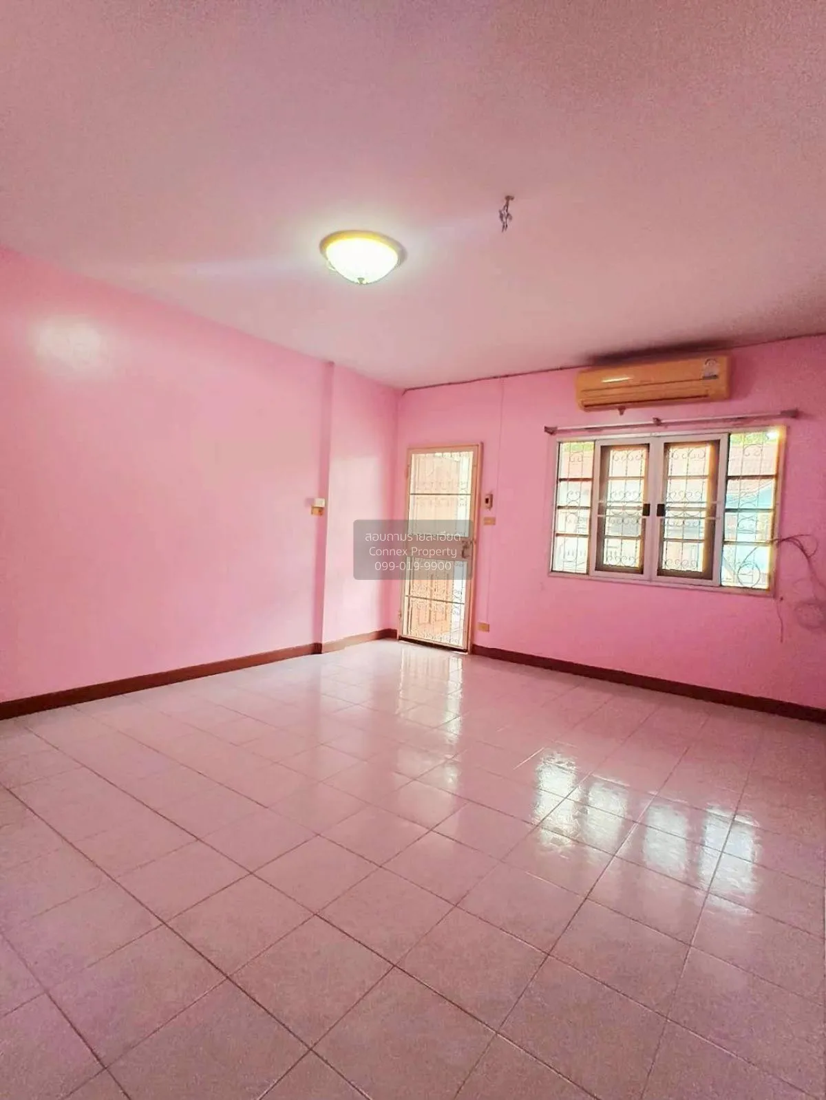 For Sale Townhouse/Townhome  , Sinthawee Ngam Charoen , Tha Kham 