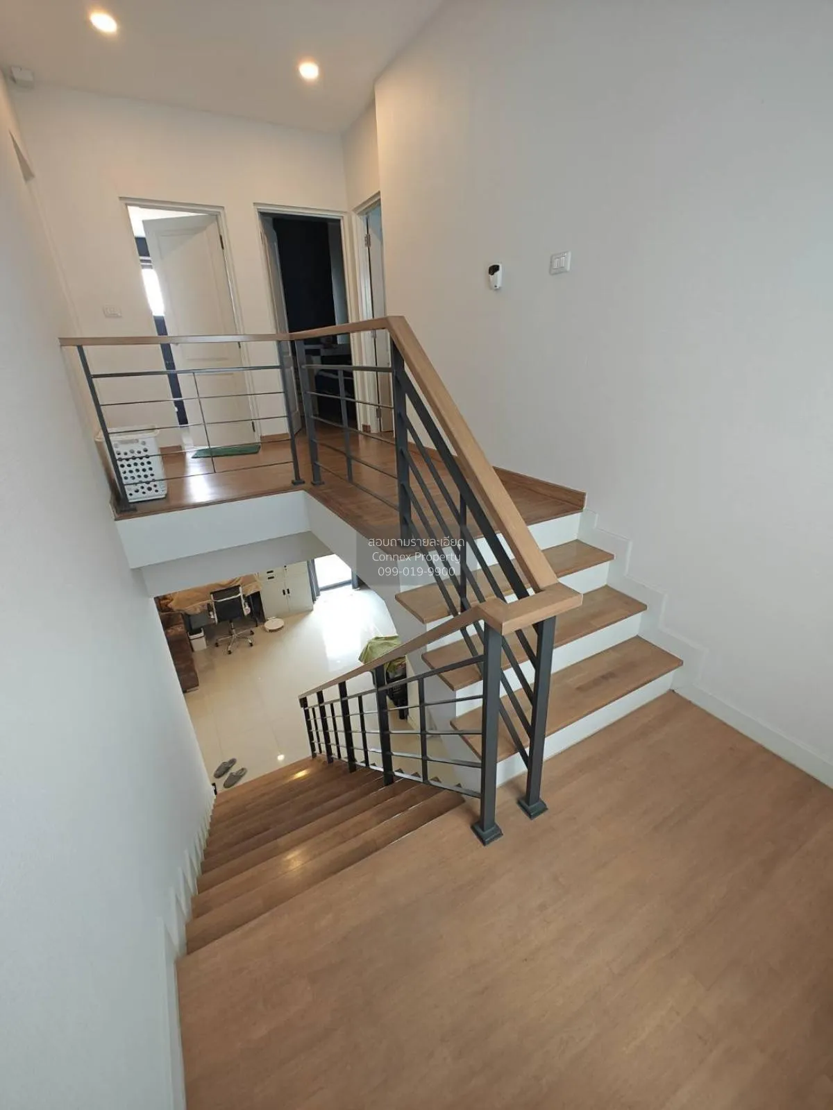 ขายบ้าน  เซนโทร วงแหวน - จตุโชติ ห้องมุม หน้ากว้าง สามวาตะวันตก เ