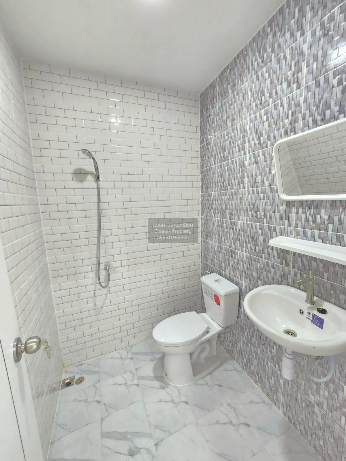 For Sale Townhouse/Townhome  , Baan Saengtawan , Bueng Nam Rak , 