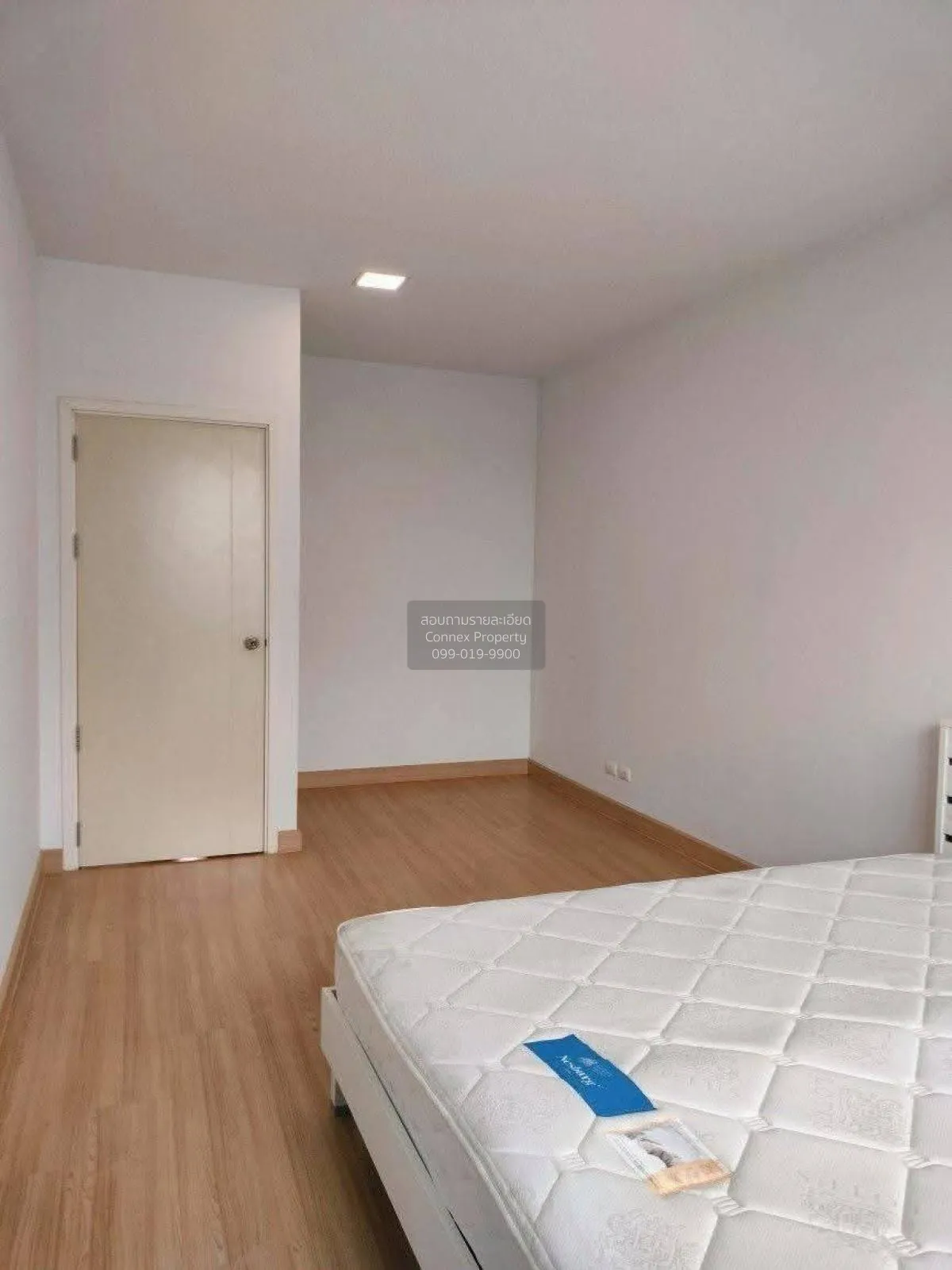 For Rent Commercial Building , Pruksa Ville 91/1 , wide frontage 