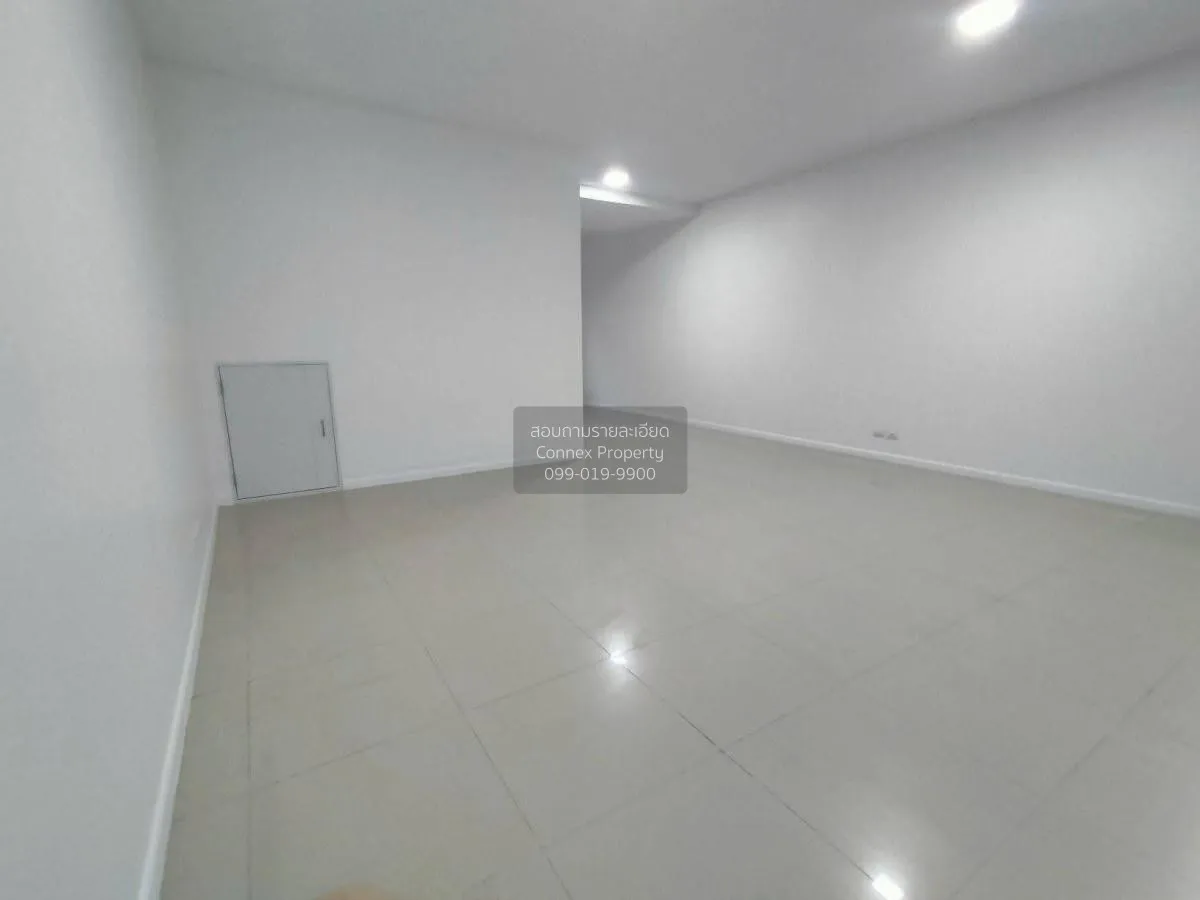 For Rent Commercial Building , Pruksa Ville 91/1 , wide frontage 