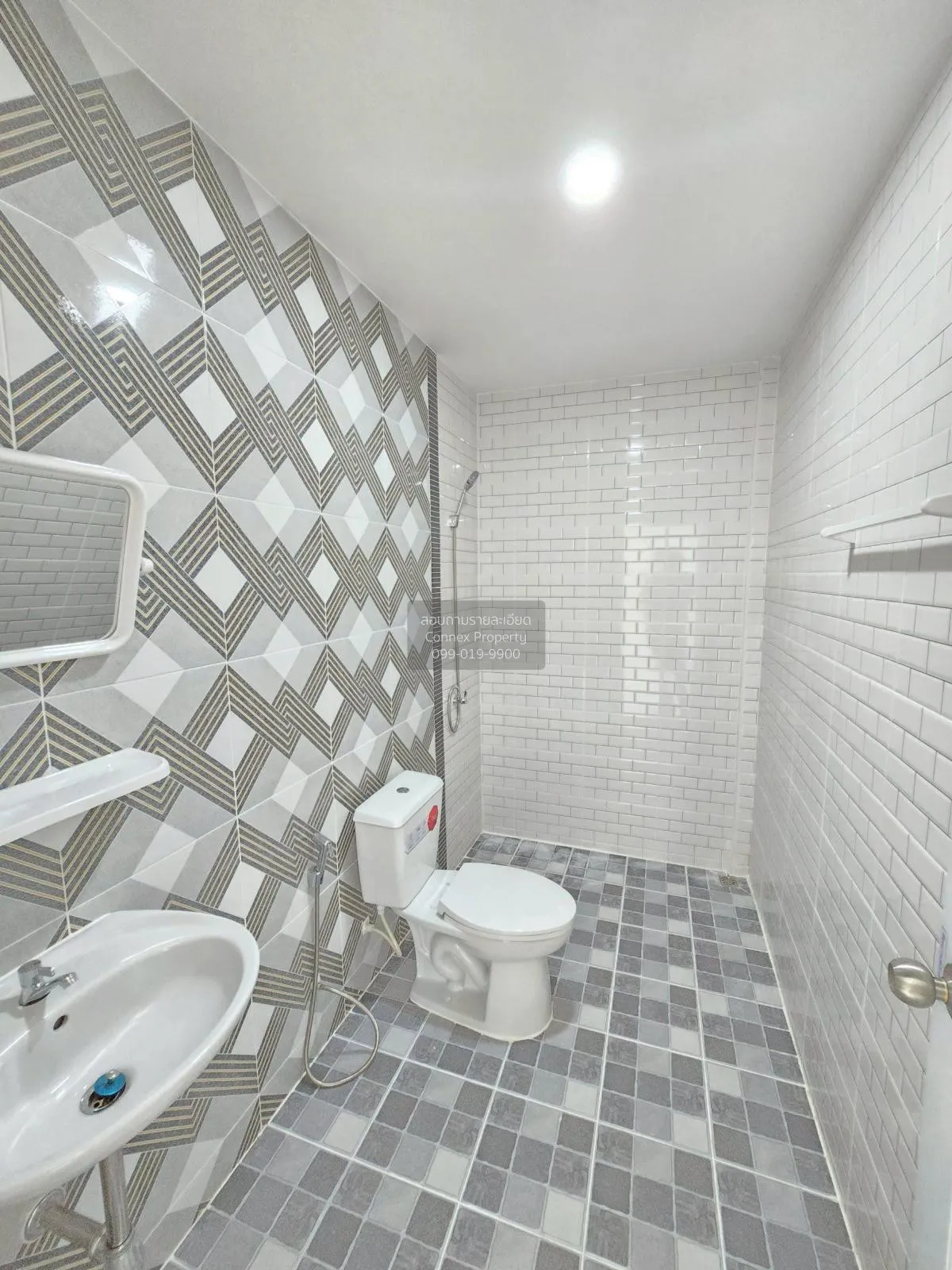 For Sale Townhouse/Townhome  , Narisara khong 11 , Bueng Nam Rak 