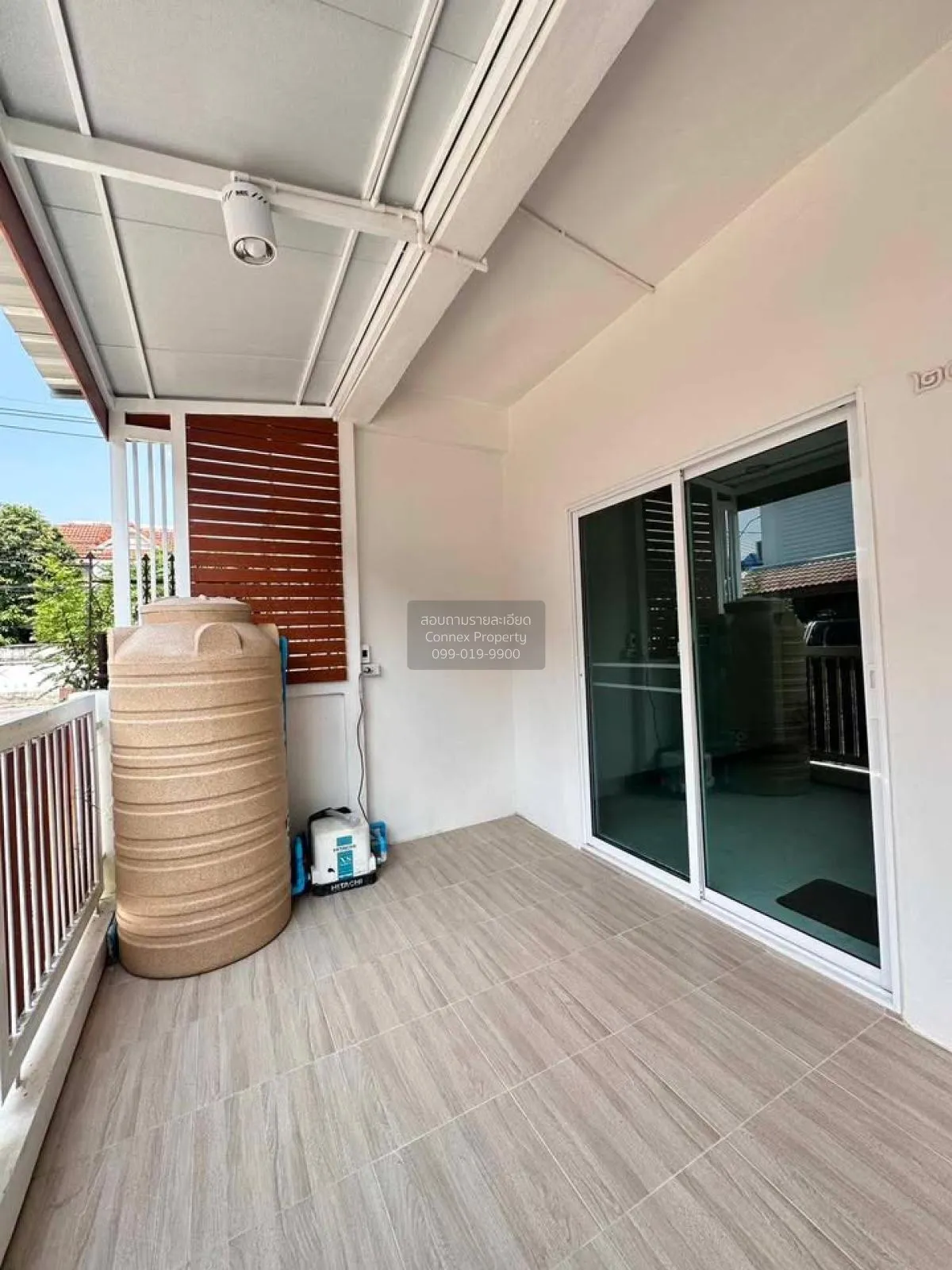 ขายทาวน์เฮ้าส์/ทาวน์โฮม  บ้านวรารักษ์ รามอินทรา MRT-เศรษฐบุตรบำเพ