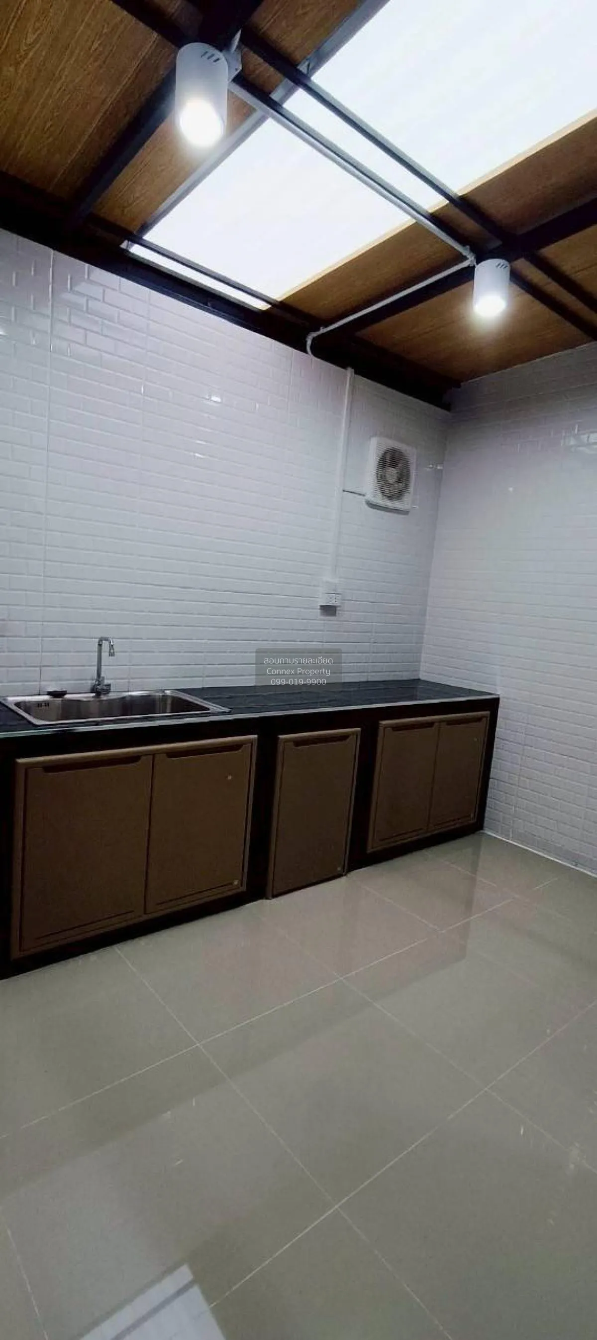 ขายทาวน์เฮ้าส์/ทาวน์โฮม  พงษ์ศิริชัย 2 รีโนเวทใหม่ อ้อมน้อย กระทุ