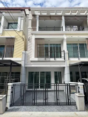 For Sale Townhouse/Townhome  , Baan Klang Muang Urbanion Kaset-Nawamin 2 , wide frontage , Anusawari , Bang Khen , Bangkok , CX-124776