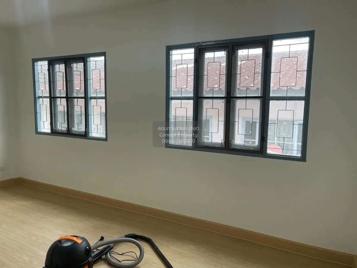 ขายทาวน์เฮ้าส์/ทาวน์โฮม  พาร์ค แกลเลอรี่ ศรีนครินทร์ หน้ากว้าง บา