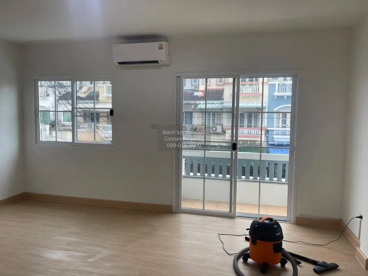 For Rent Townhouse/Townhome  , Park Gallery Srinakarin , wide fro