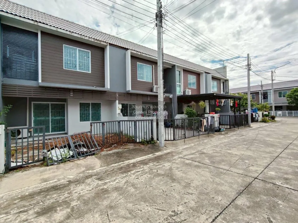 ขายทาวน์เฮ้าส์/ทาวน์โฮม  อารียา เดอะคัลเลอร์ ไทรน้อย หน้ากว้าง ไท 2