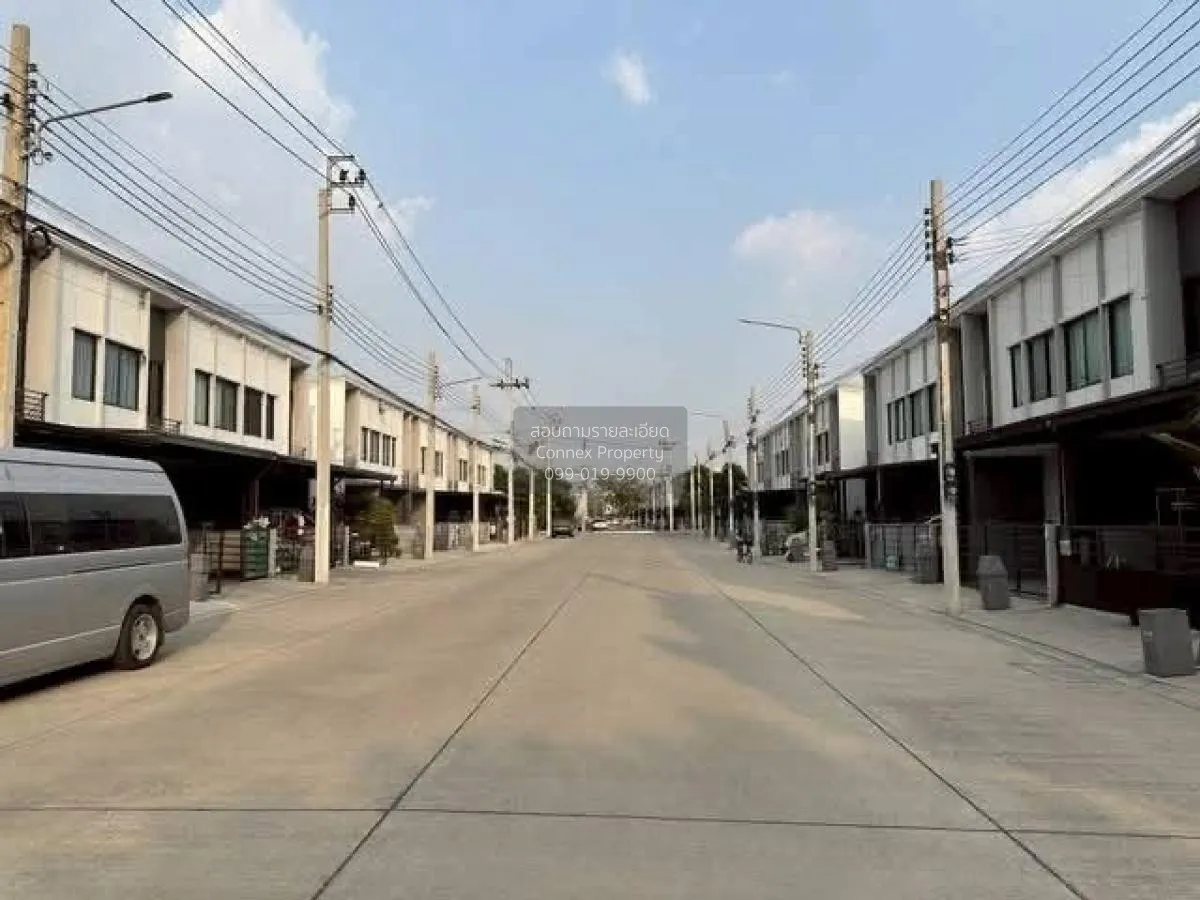 For Sale Townhouse/Townhome  , Pleno Chaiyaphruek , wide frontage