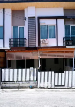 ขายทาวน์เฮ้าส์/ทาวน์โฮม  กัสโต้ ท่าน้ำนนท์-พระราม 5 บางศรีเมือง เมืองนนทบุรี นนทบุรี CX-125087