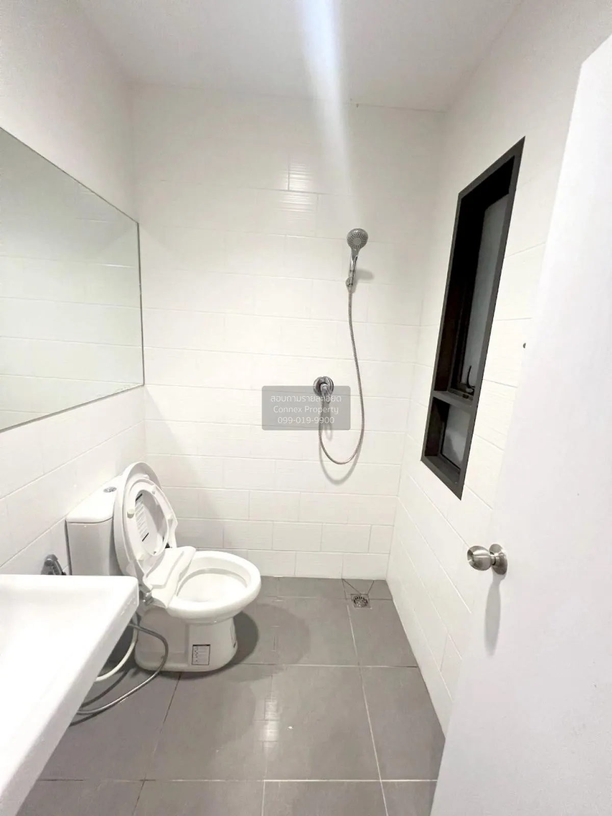 เช่าทาวน์เฮ้าส์/ทาวน์โฮม  เวิร์ฟ เพชรเกษม 81 MRT-หลักสอง หนองค้าง