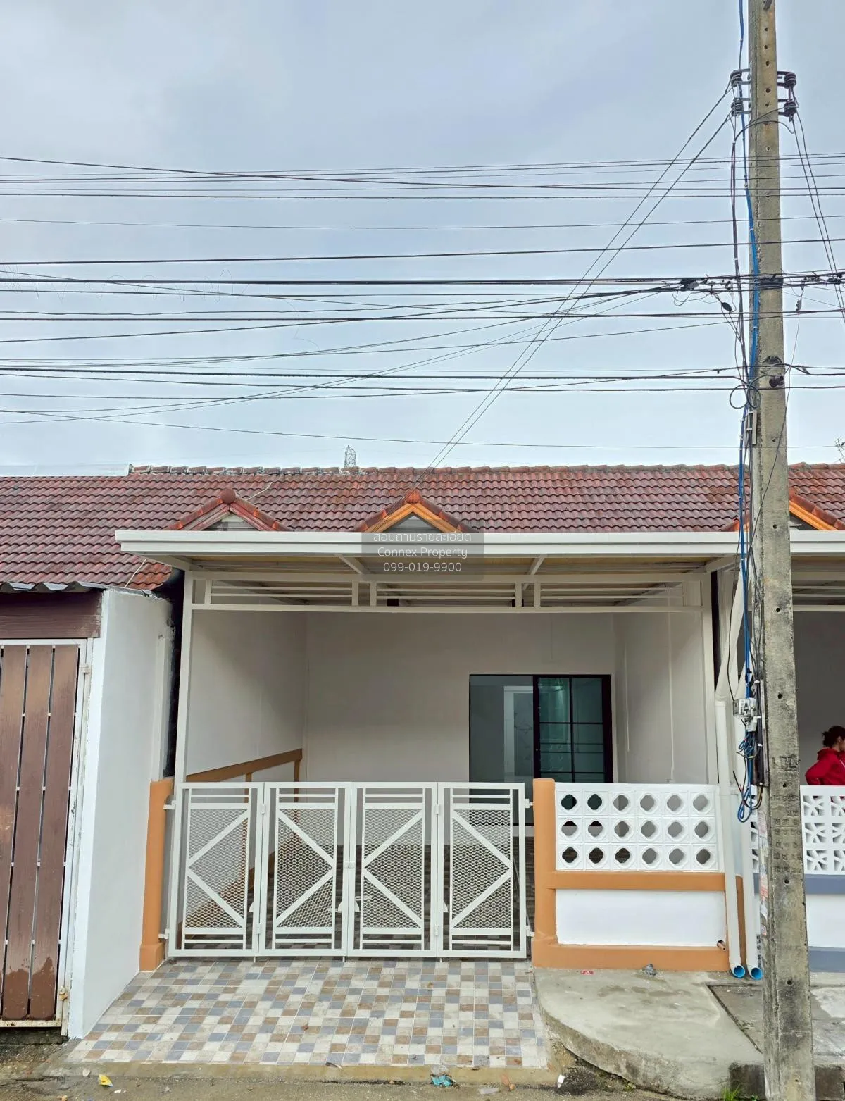 For Sale Townhouse/Townhome  , Tharadol buri , Lam Phak Kut , Tha 1