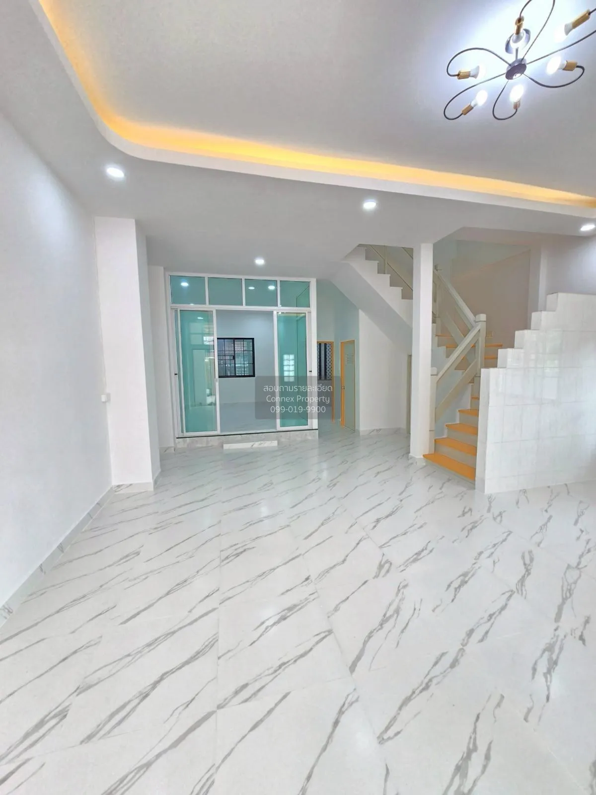 ขายทาวน์เฮ้าส์/ทาวน์โฮม  ชมฟ้า-วรางกูล คลอง 2 ประชาธิปัตย์ ธัญบุร 3