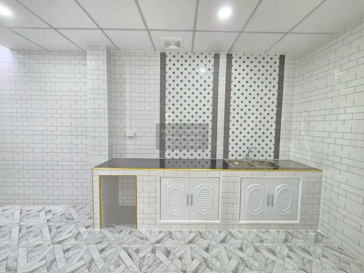 ขายทาวน์เฮ้าส์/ทาวน์โฮม  ชมฟ้า-วรางกูล คลอง 2 ประชาธิปัตย์ ธัญบุร