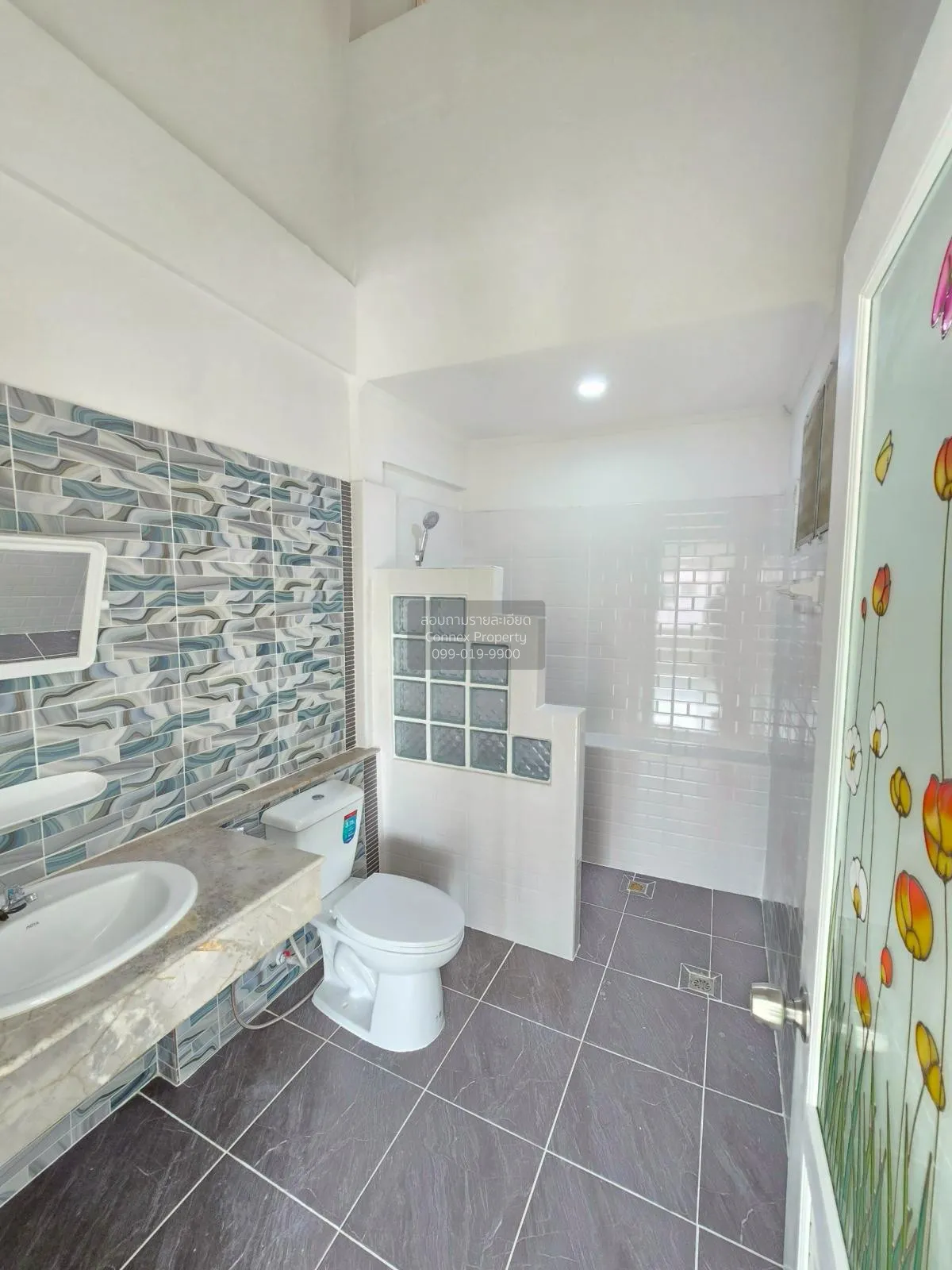 ขายทาวน์เฮ้าส์/ทาวน์โฮม  ชมฟ้า-วรางกูล คลอง 2 ประชาธิปัตย์ ธัญบุร