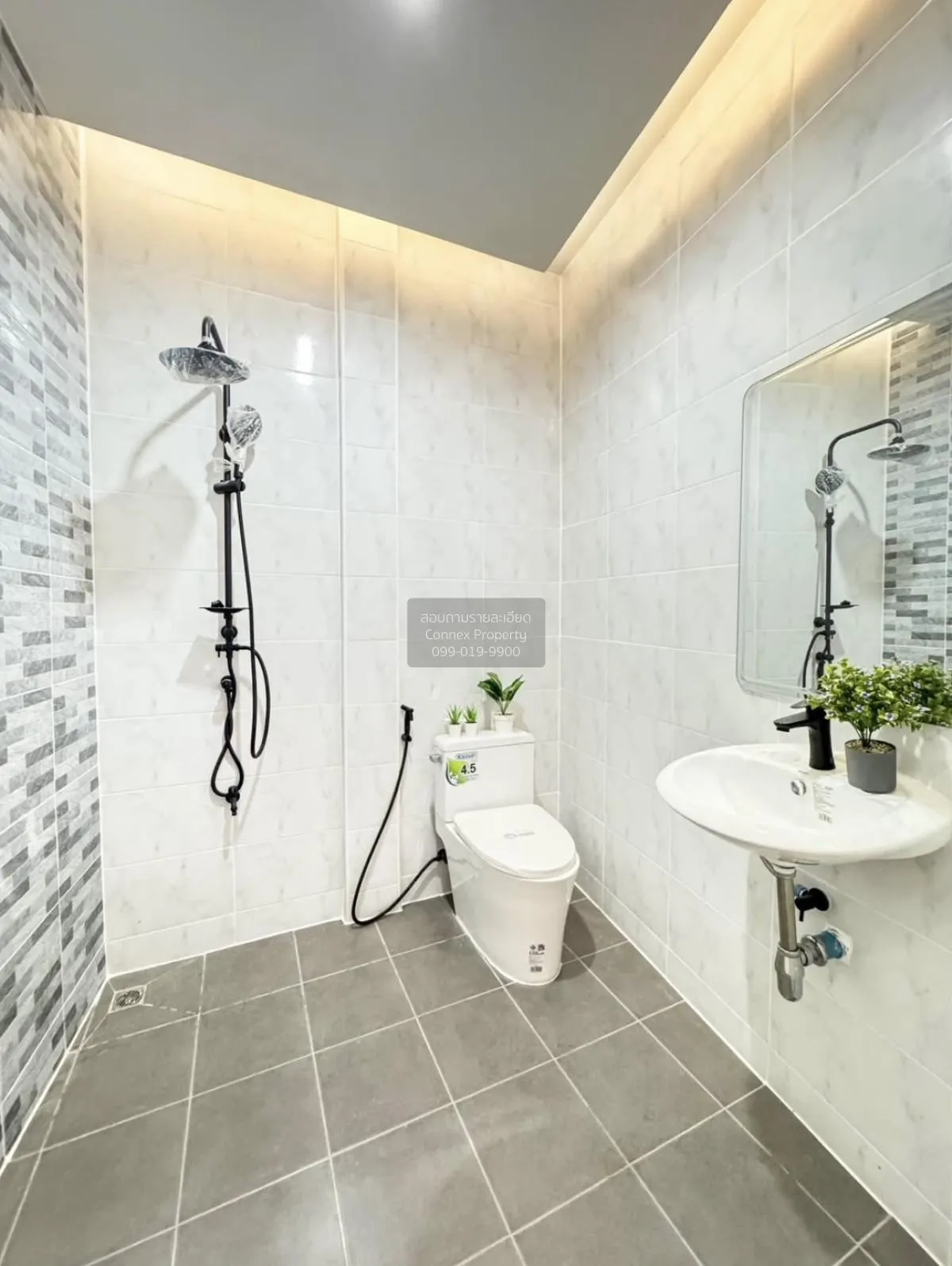 ขายทาวน์เฮ้าส์/ทาวน์โฮม  บ้านร่มประดู่ เพชรเกษม 104 ห้องมุม รีโนเ