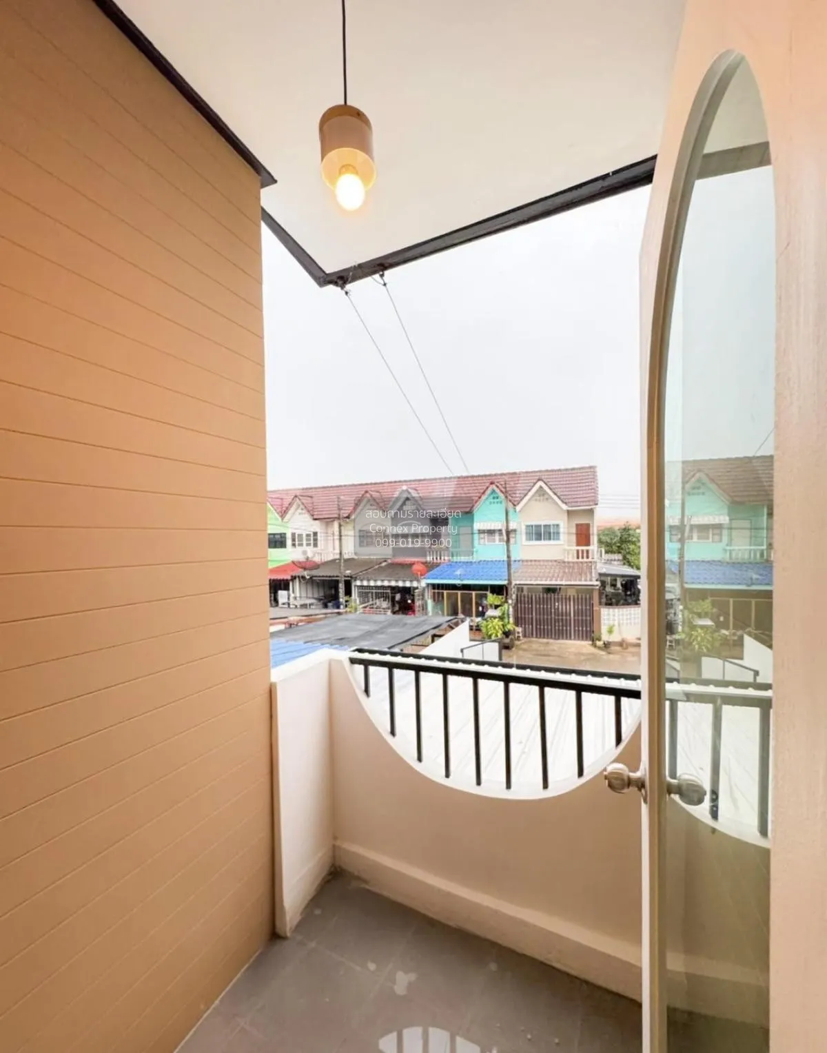 ขายทาวน์เฮ้าส์/ทาวน์โฮม  บ้านร่มประดู่ เพชรเกษม 104 ห้องมุม รีโนเ