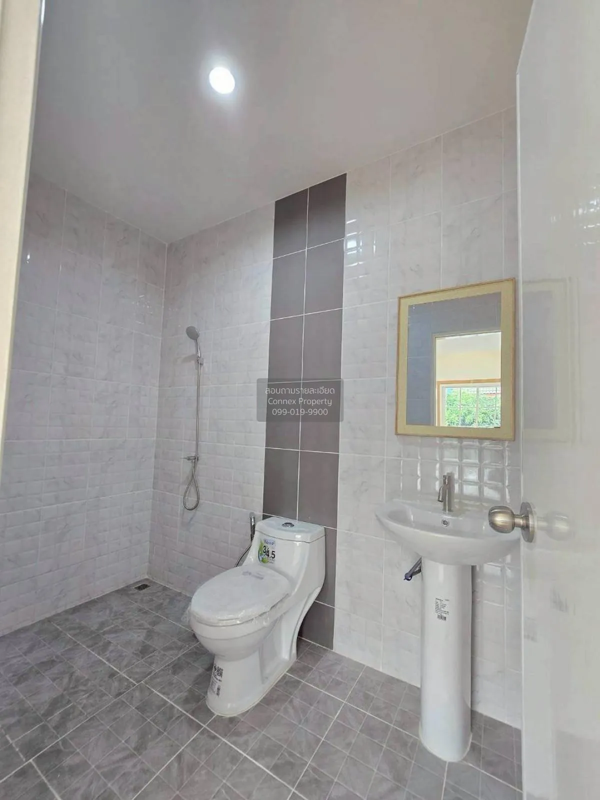 ขายทาวน์เฮ้าส์/ทาวน์โฮม  ดิเอมเมอรัลด์ พาร์ค 2 บางบัวทอง บางบัวทอ