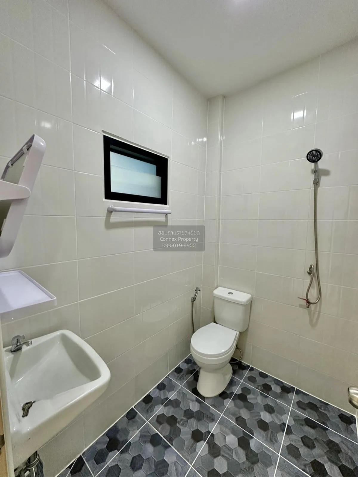 ขายทาวน์เฮ้าส์/ทาวน์โฮม  อินทราวิว  พระยาสุเรนทร์ 19 บางชัน เขต ค