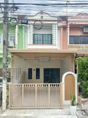 ขายทาวน์เฮ้าส์/ทาวน์โฮม  อินทราวิว  พระยาสุเรนทร์ 19 บางชัน เขต คลองสามวา กรุงเทพ CX-125232