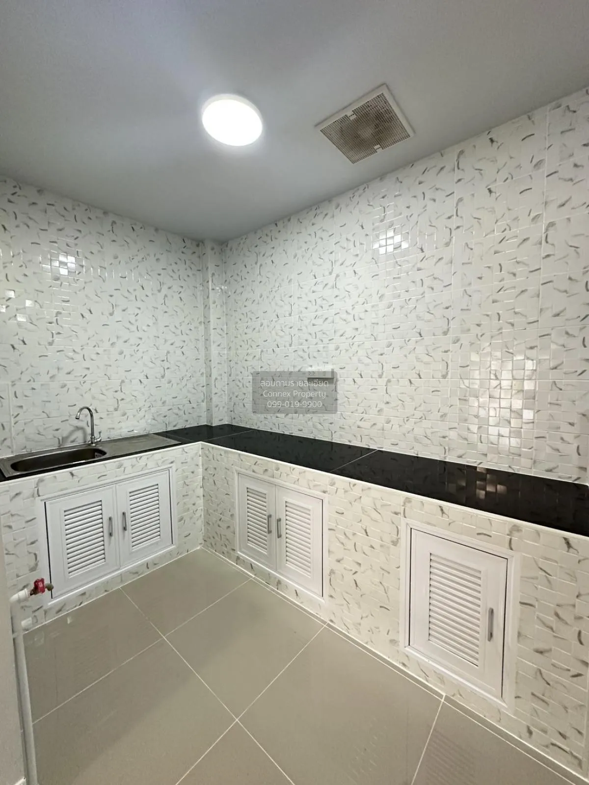 For Sale Townhouse/Townhome  , Narisara khong 11 , Bueng Nam Rak 