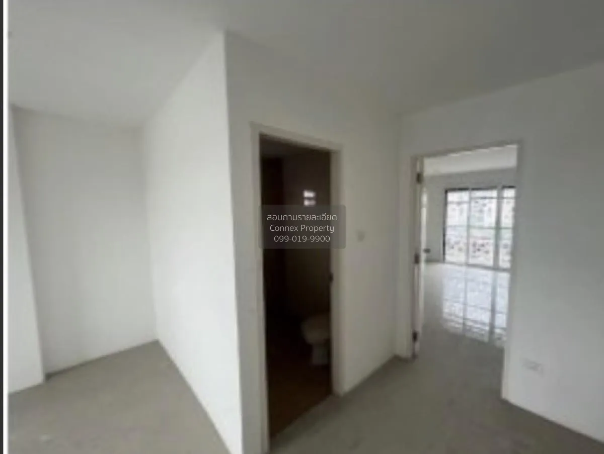 For Sale 3.5- storey commercial building area 82.40 square wah Ra