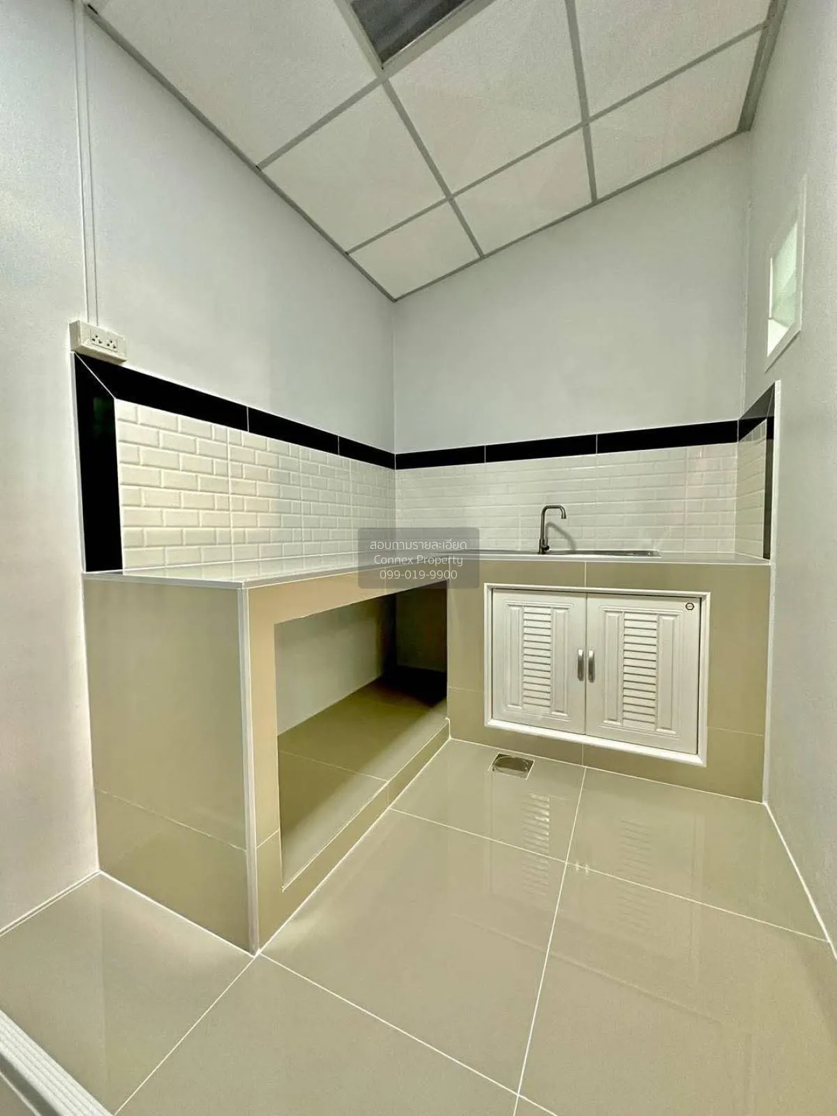 ขายทาวน์เฮ้าส์/ทาวน์โฮม  บ้านรัตนธานี (บางบัวทอง) รีโนเวทใหม่ บาง