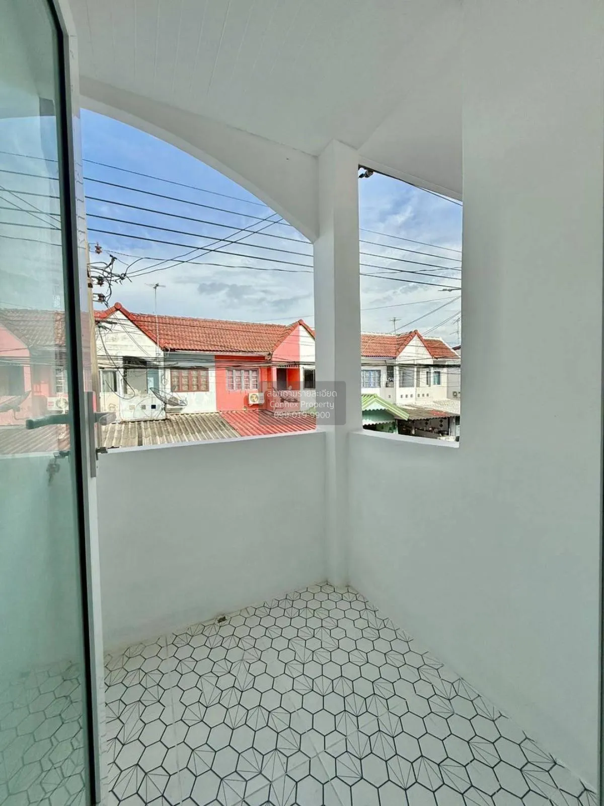 For Sale Townhouse/Townhome  , Baan Nunticha 2 , newly renovated 