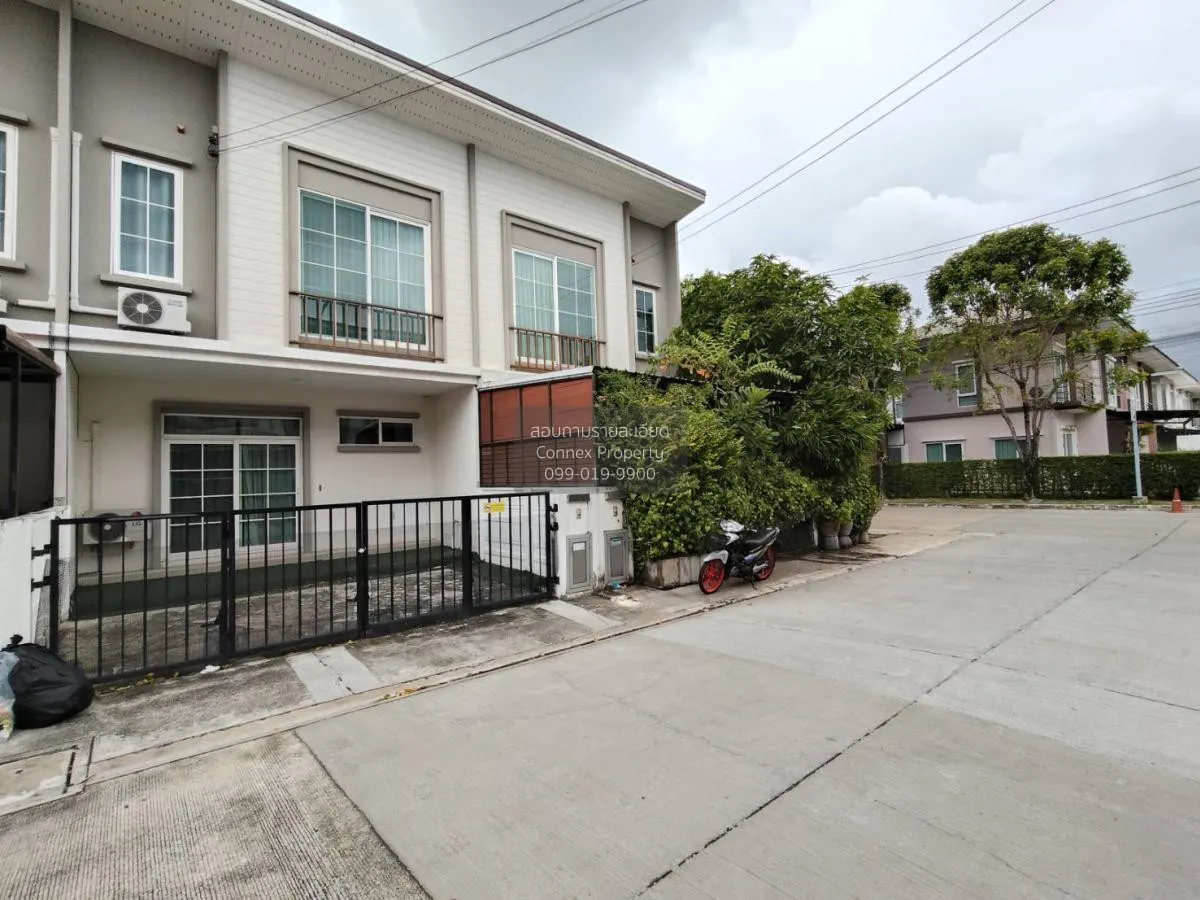 For Sale Townhouse/Townhome  , Q District Suksawat 76 , Bang Chak 3