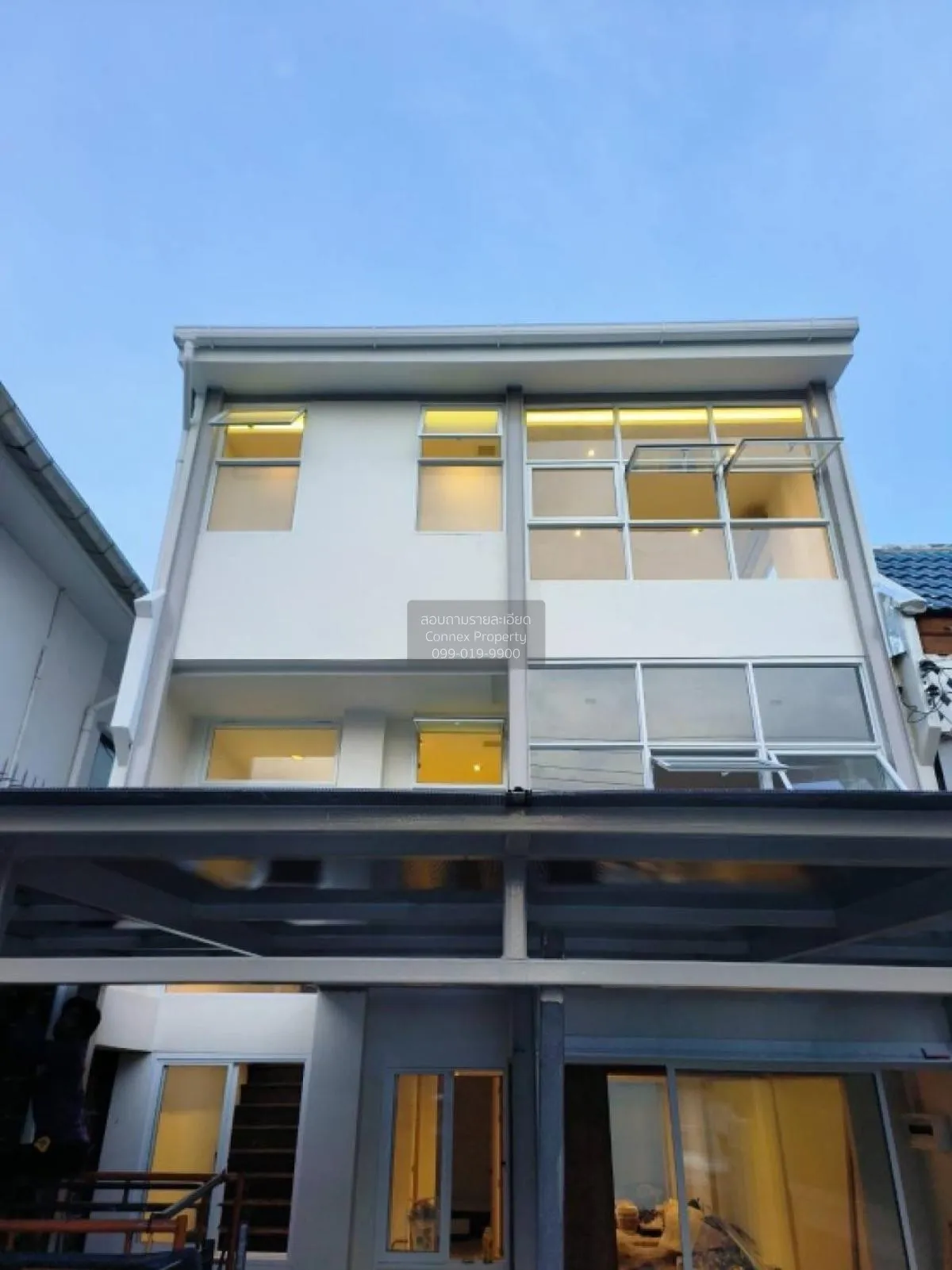 For Rent 3-storey townhouse, Rama 9 Soi 41, 28 sq m. , Suan Luang 1
