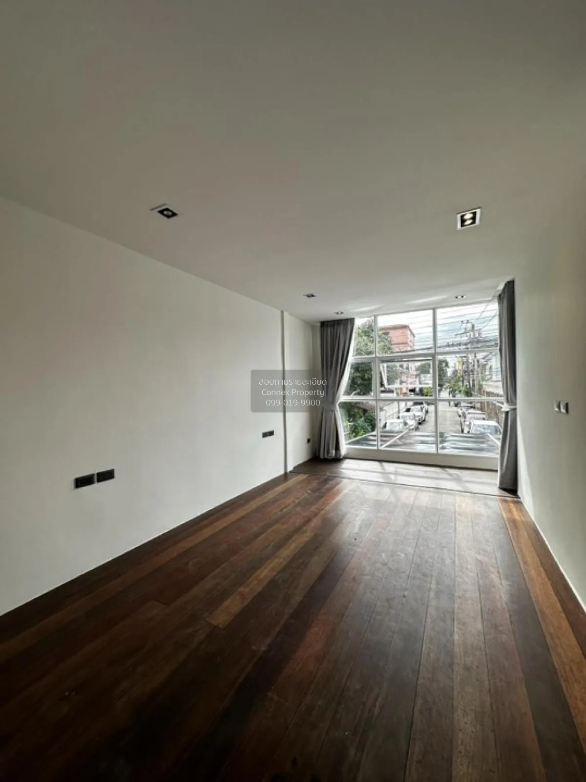 For Rent 3-storey townhouse, Rama 9 Soi 41, 28 sq m. , Suan Luang