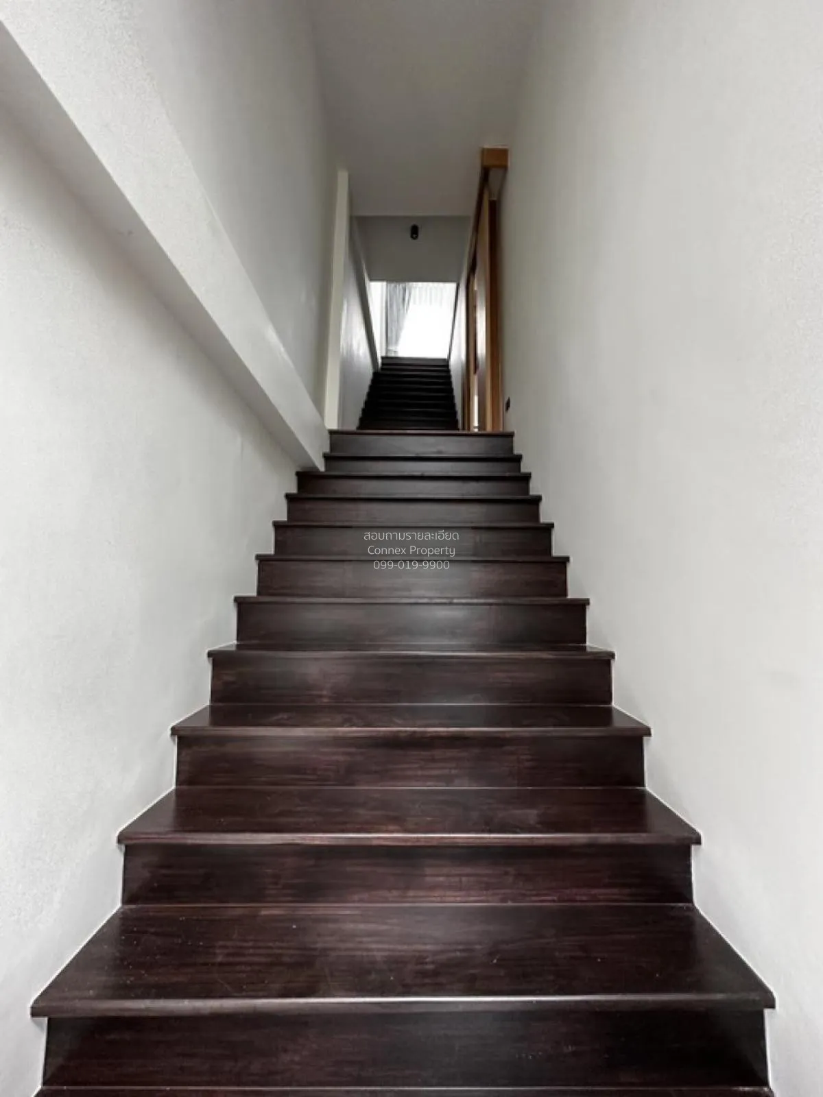 For Sale 3-storey townhouse, Rama 9 Soi 41, 28 sq m. , Suan Luang