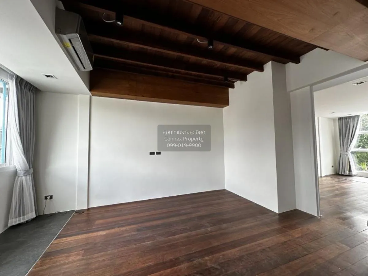 For Sale 3-storey townhouse, Rama 9 Soi 41, 28 sq m. , Suan Luang