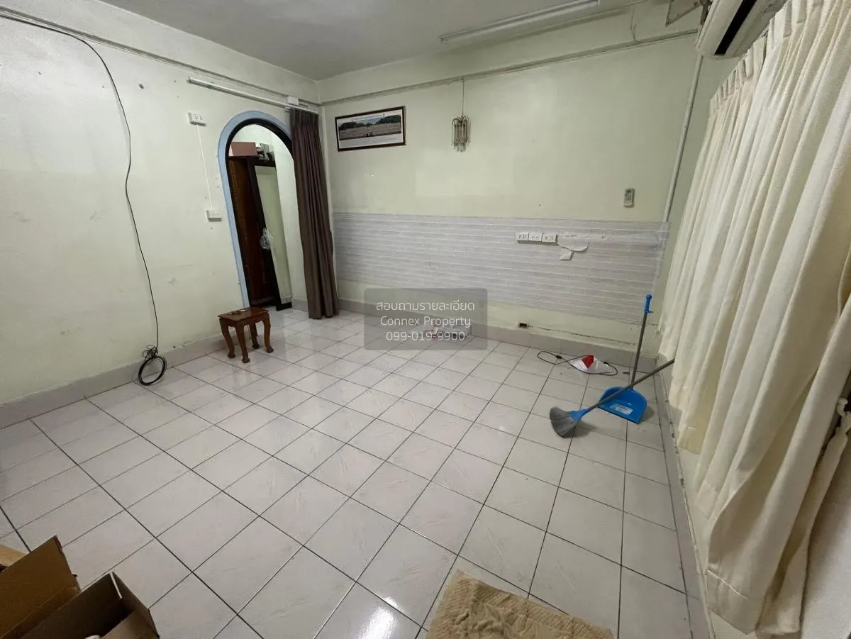 For Sale Townhouse/Townhome  , Baan Rom Pho 2 , MRT-Sri Thepha ,  3