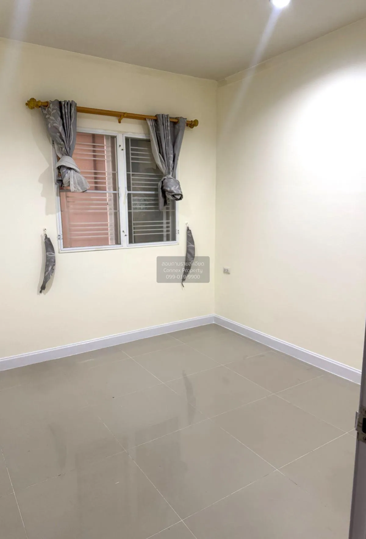 For Sale Townhouse/Townhome  , I Leaf Town Rama 2 km. 14 , Phanth 3