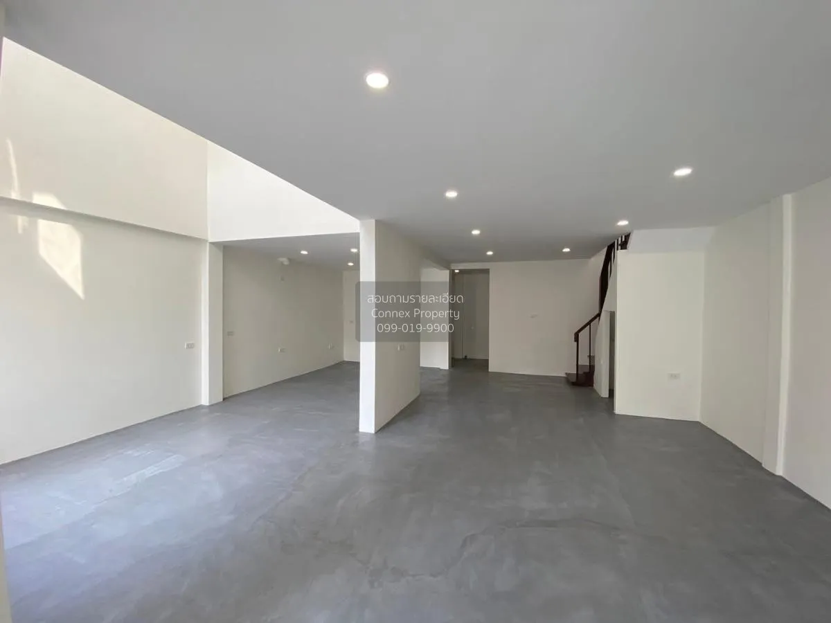 ขายทาวน์เฮ้าส์/ทาวน์โฮม  บ้านเฟรนชิฟ รีโนเวทใหม่ ลาดพร้าว เขต ลาด