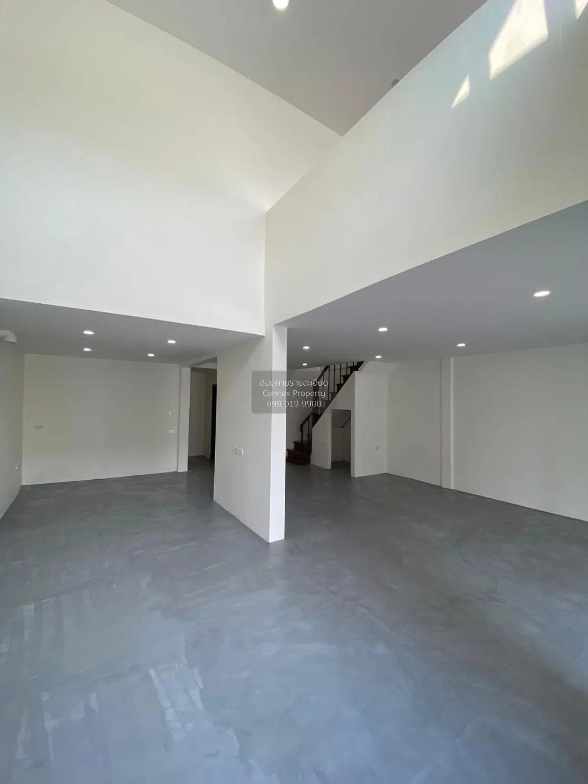 ขายทาวน์เฮ้าส์/ทาวน์โฮม  บ้านเฟรนชิฟ รีโนเวทใหม่ ลาดพร้าว เขต ลาด