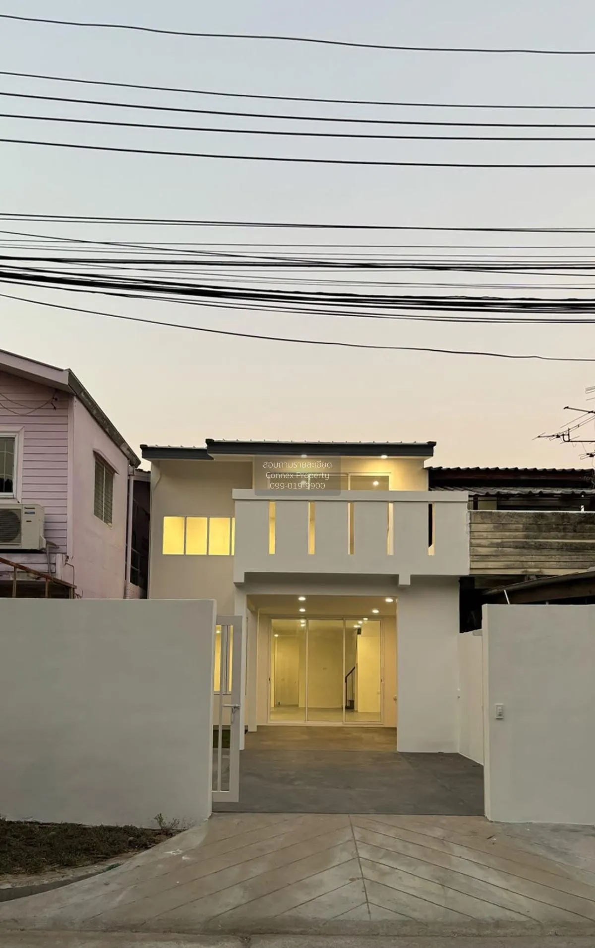 ขายทาวน์เฮ้าส์/ทาวน์โฮม  บ้านเฟรนชิฟ รีโนเวทใหม่ ลาดพร้าว เขต ลาด