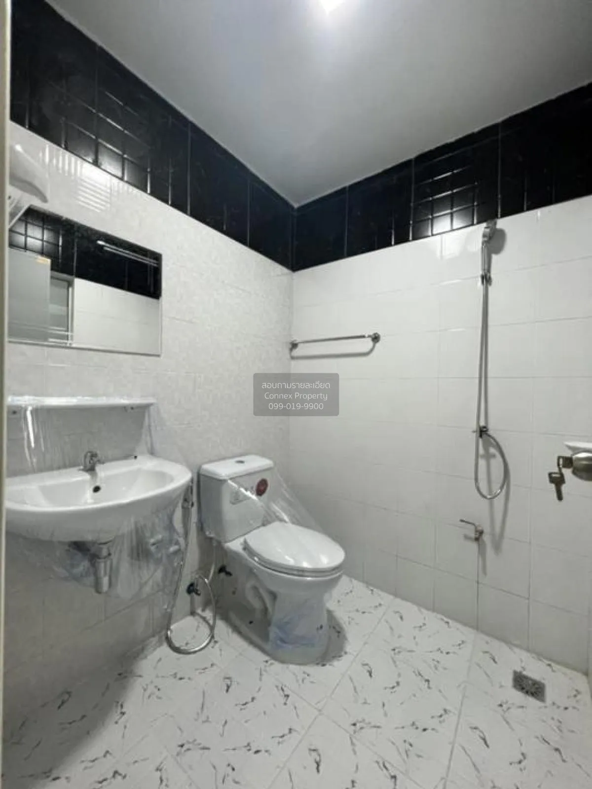 For Sale Townhouse/Townhome  , Baan Pruksa 67 Lamlookka - Klong 2