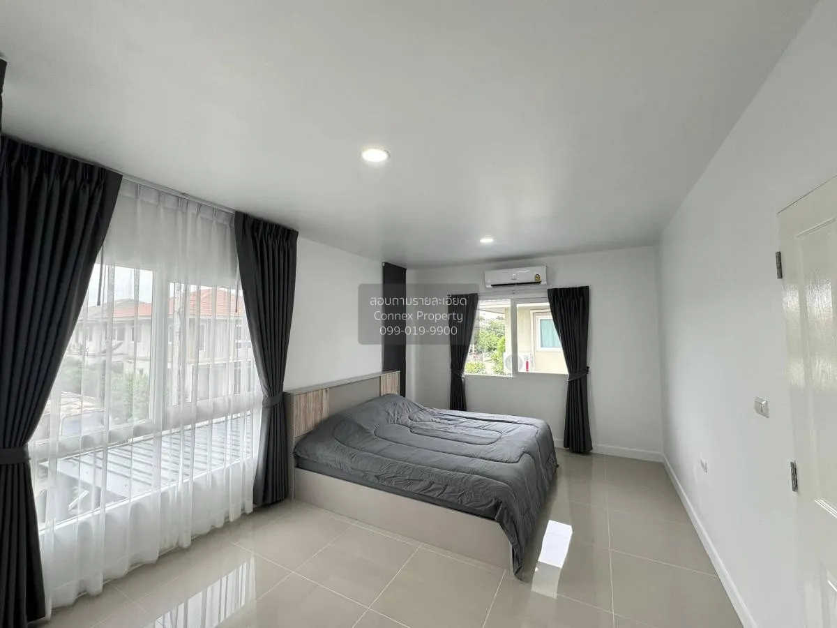 For Sale House , Kanasiri Chaiyaphruek - Wongwaen , corner unit ,