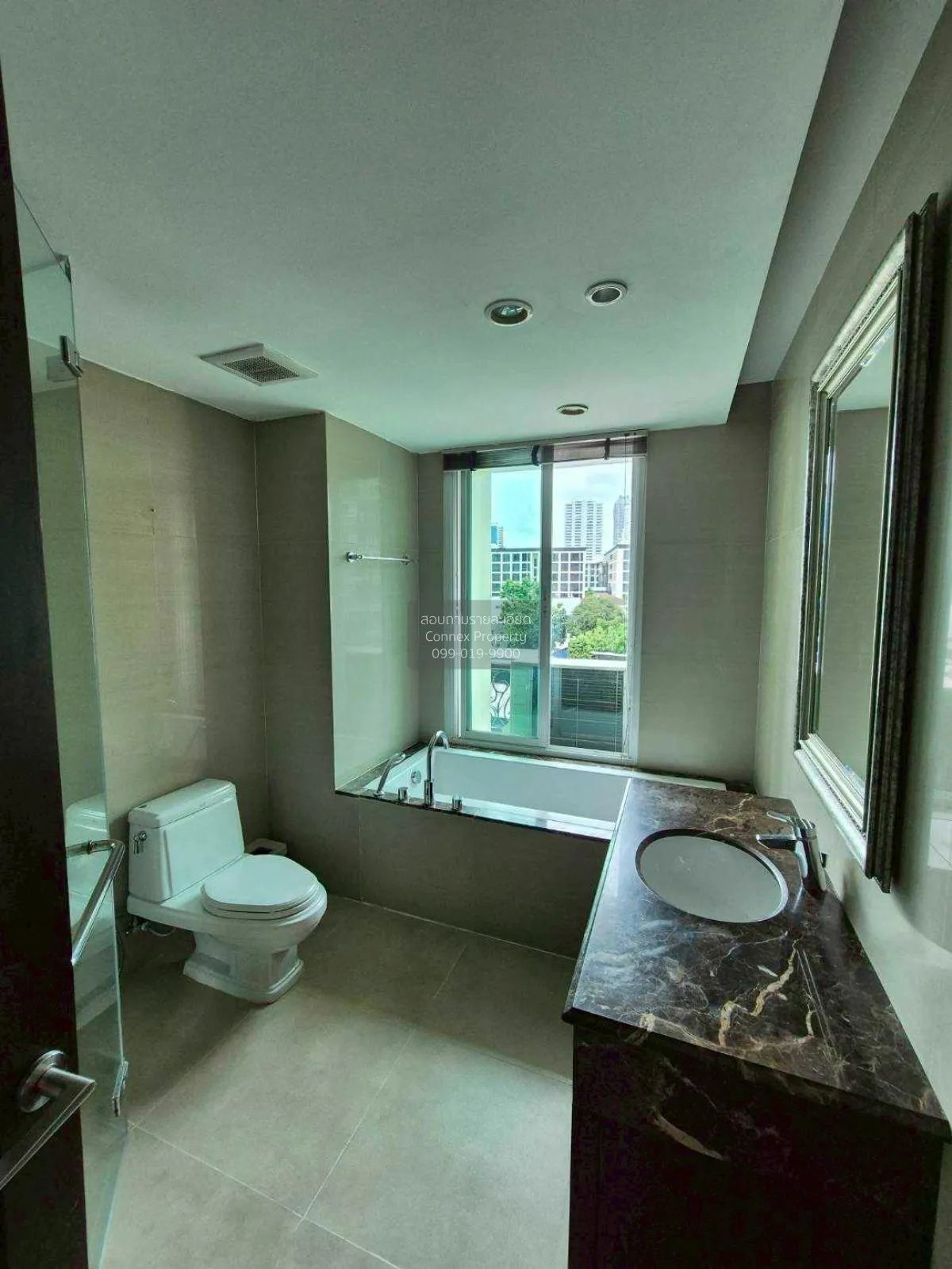 เช่าคอนโด  เบอร์กันดี เพลส BTS-ทองหล่อ คลองตันเหนือ เขต วัฒนา กรุ