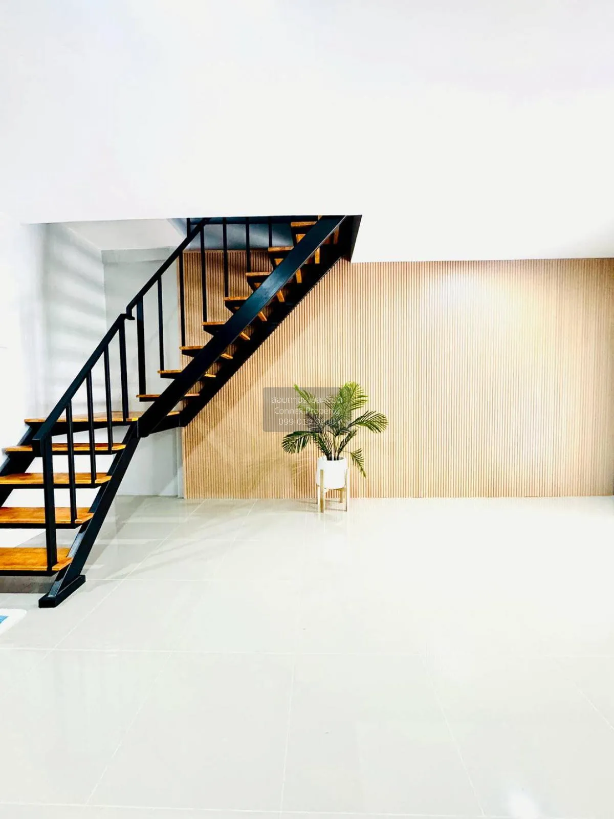 ขายทาวน์เฮ้าส์/ทาวน์โฮม  บ้านพารวย บางบัวทอง รีโนเวทใหม่ ละหาร บา