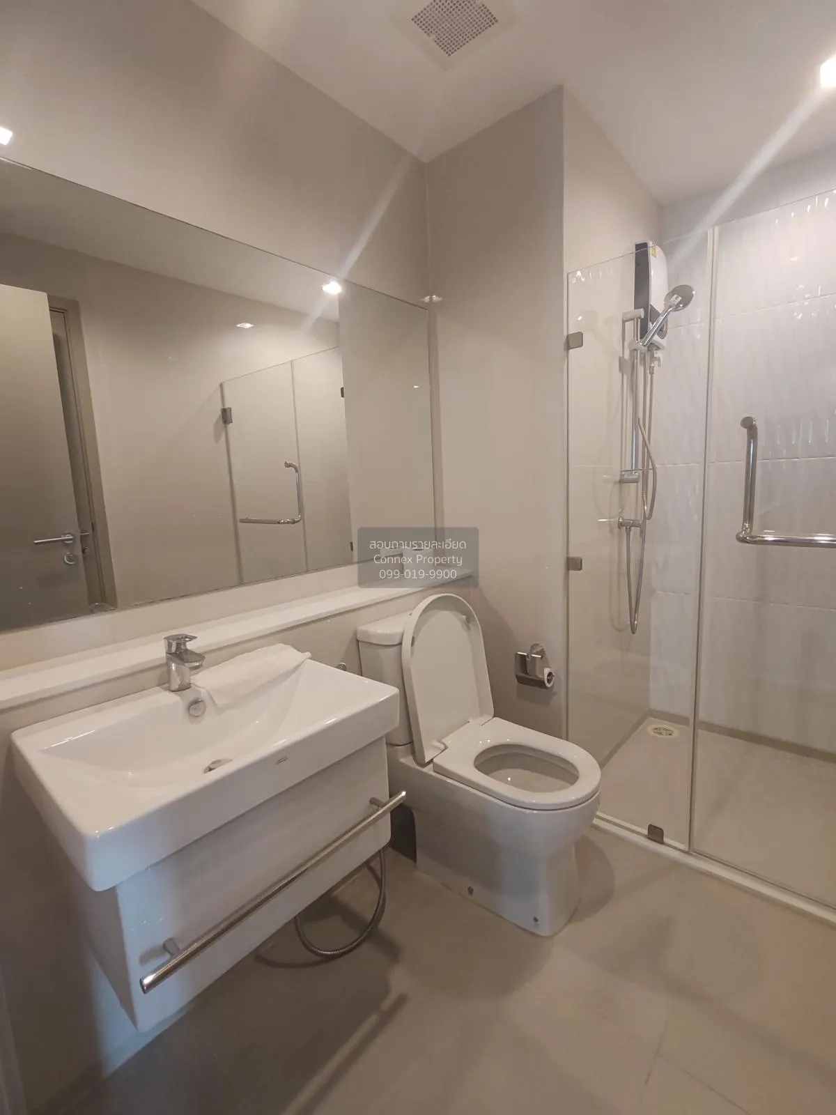 For Rent Condo , Life Ladprao , corner unit , newly renovated , B