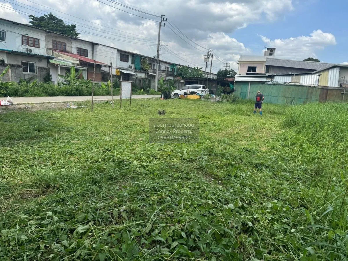 ขายที่ดินเปล่าถมแล้วเนื้อที่ 1 ไร่ 1งาน 82 ตรว. บางชัน เขต คลองสา 3